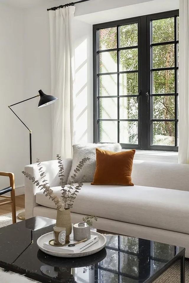 245 E 78th St - Photo 4 of 17