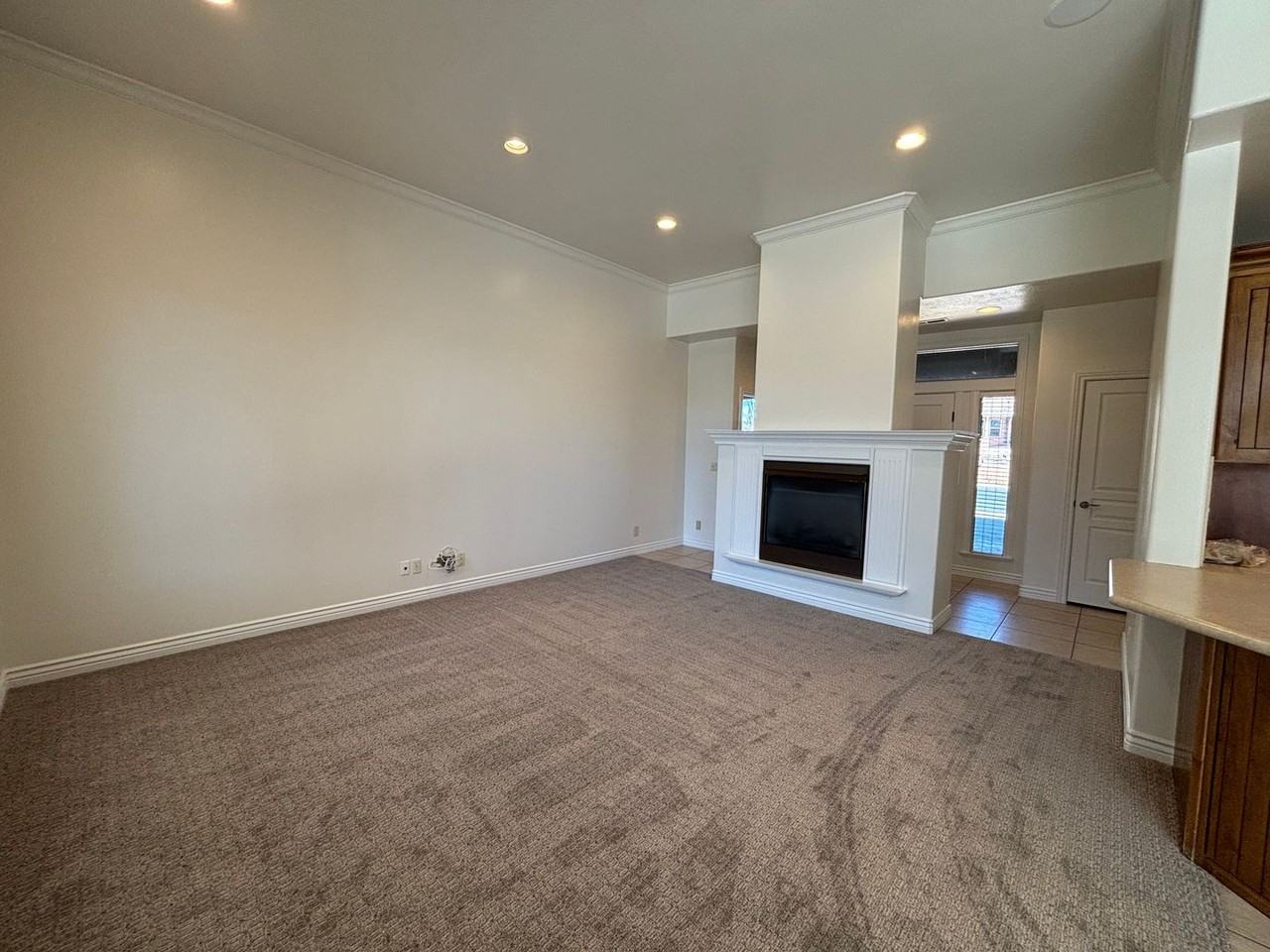 348 E 1060 S - Photo 7 of 34