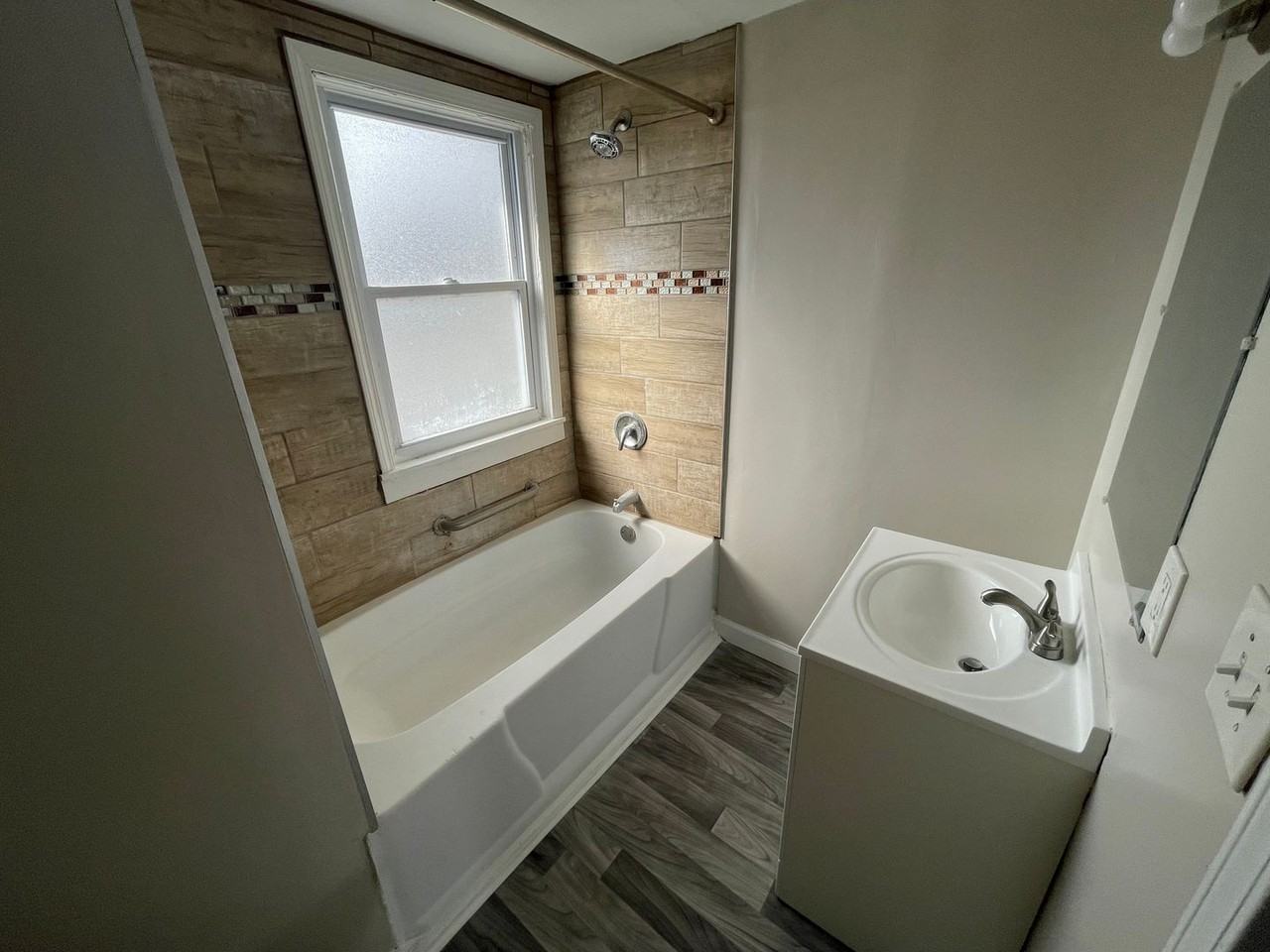 16902 Langly Ave - Photo 5 of 25