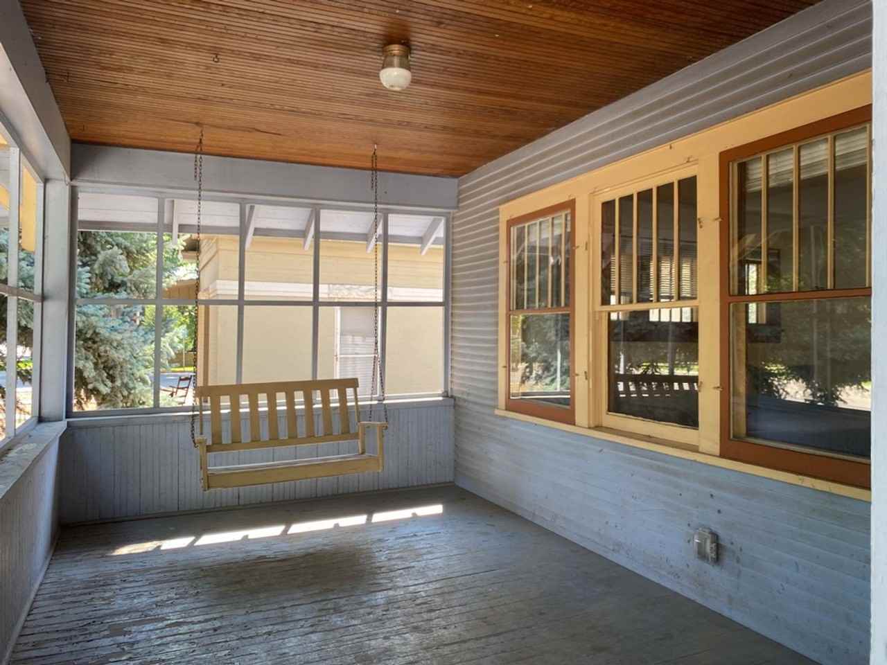 507 W Mulberry St - Photo 3 of 49