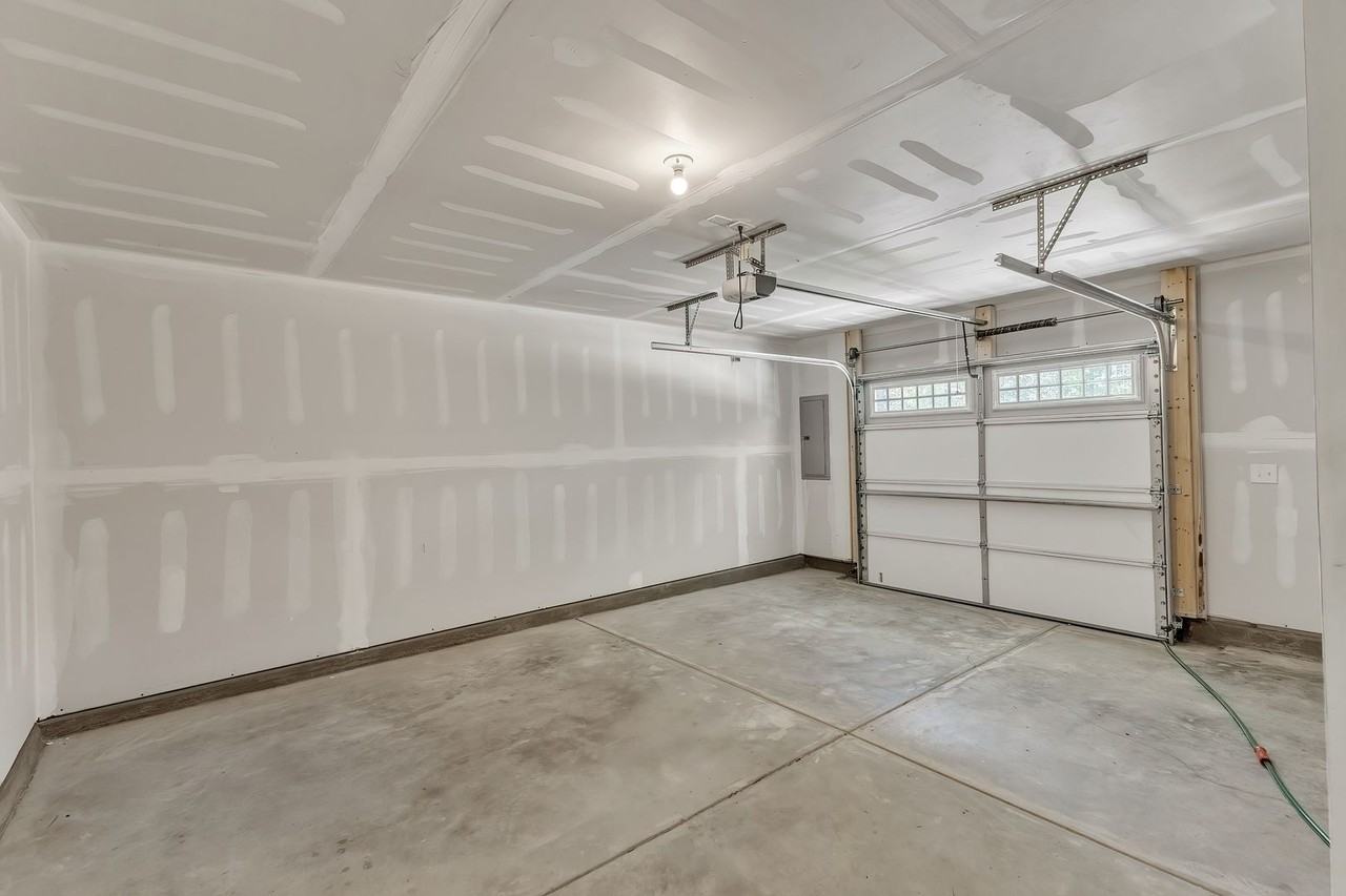 344 Hemley Trl - Photo 6 of 24