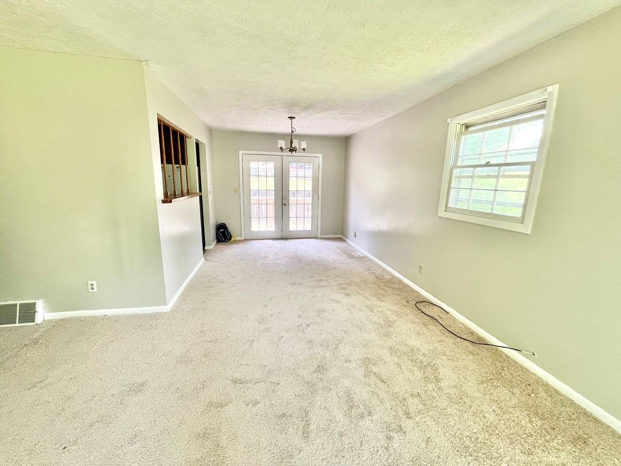 5313 Pioneer Dr - Photo 3 of 16