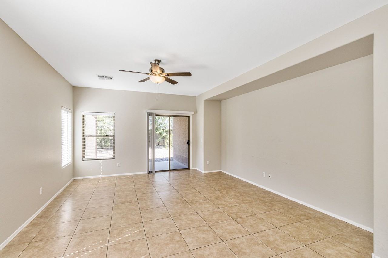 1322 E Linda Dr - Photo 2 of 16