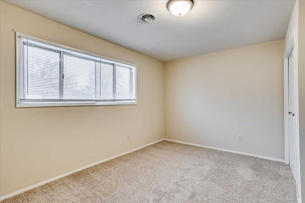 3107 E Funston St - Photo 6 of 12