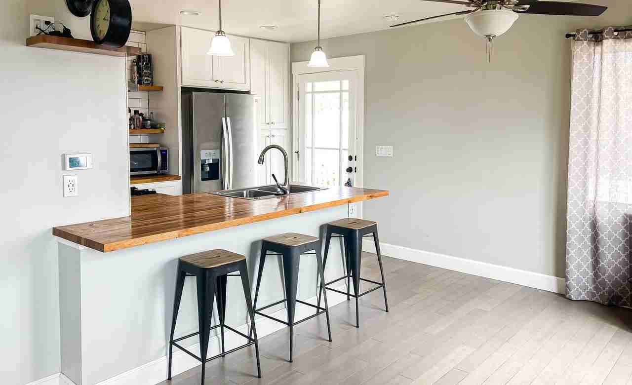 611 S Freeman St - Photo 2 of 7