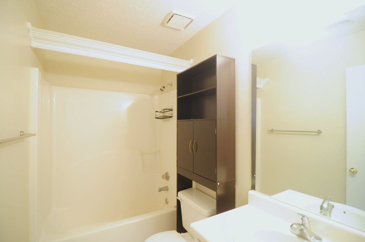 104 Postwood Ct - Photo 4 of 16