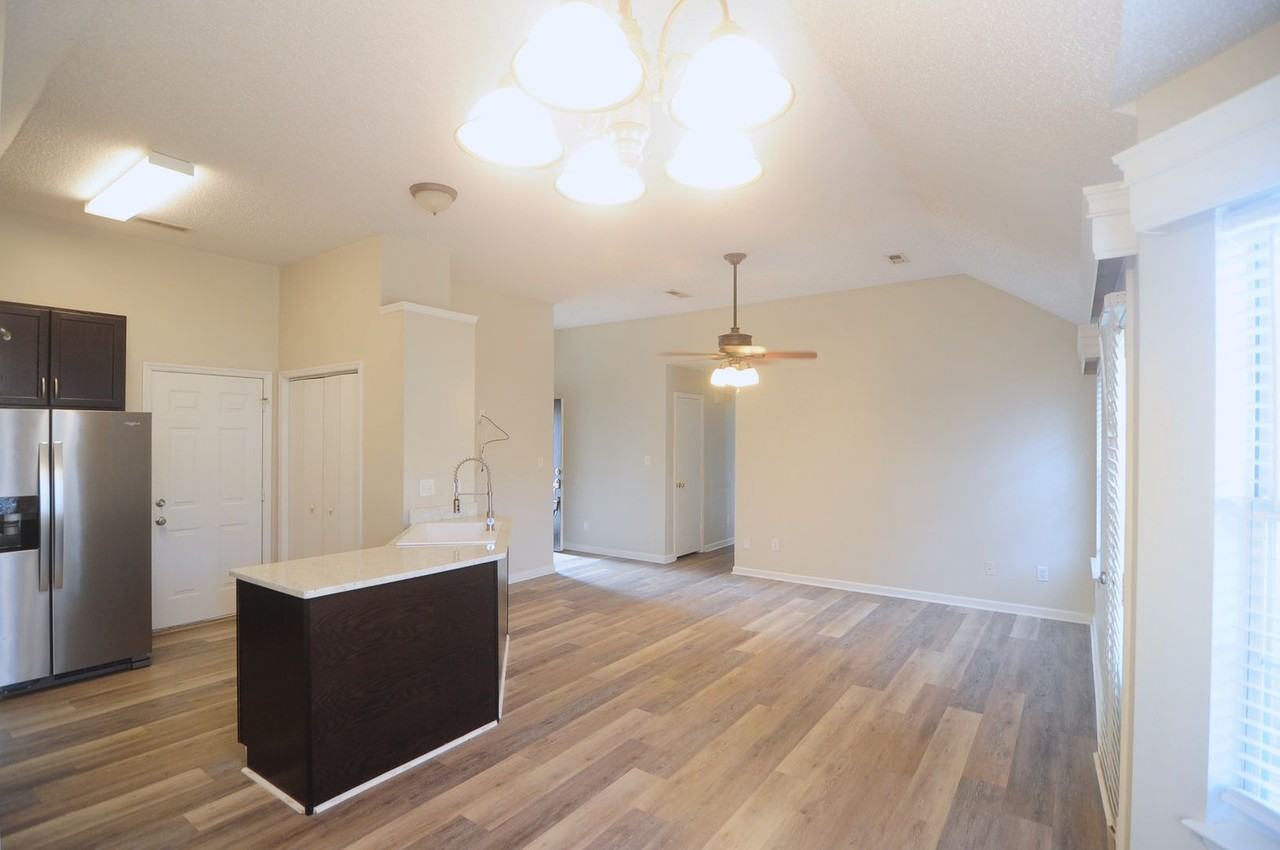 104 Postwood Ct - Photo 6 of 16