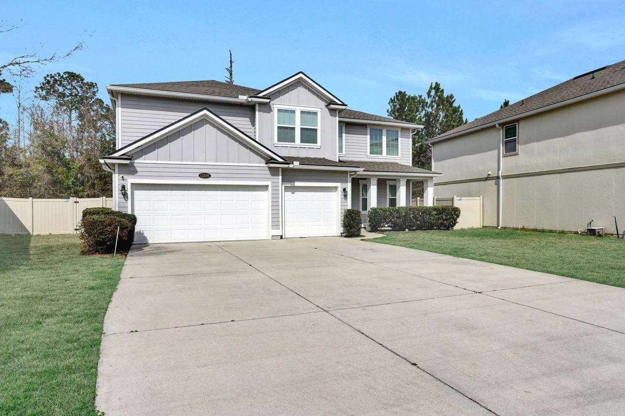 12436 Jovana Rd - Photo 5 of 44