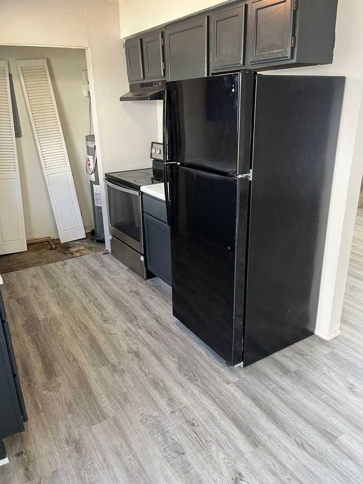 600 Marine Dr #02 - Photo 3 of 16