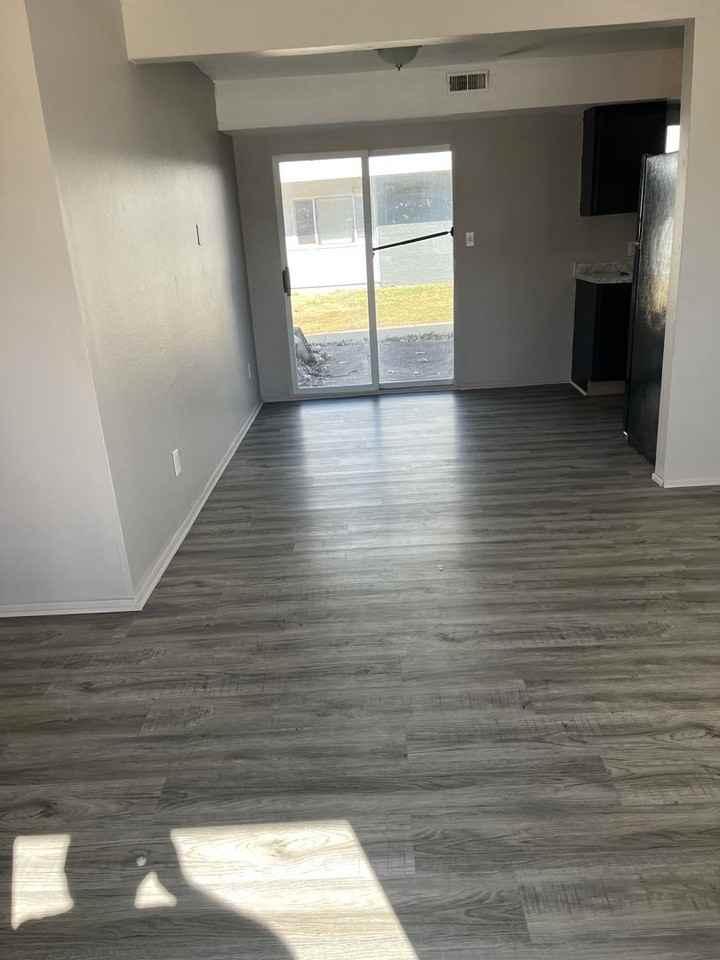 600 Marine Dr #02 - Photo 6 of 16