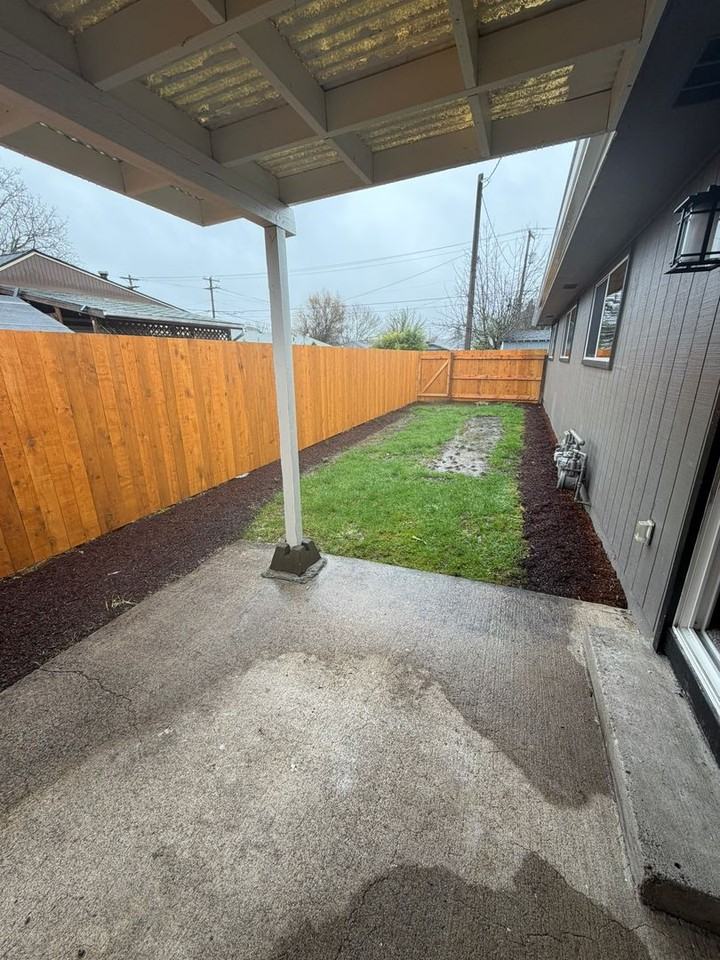 2840 Railroad St Se - Photo 6 of 22