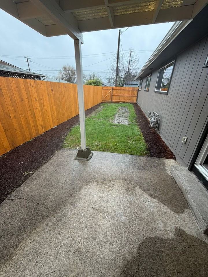 2840 Railroad St Se - Photo 7 of 22