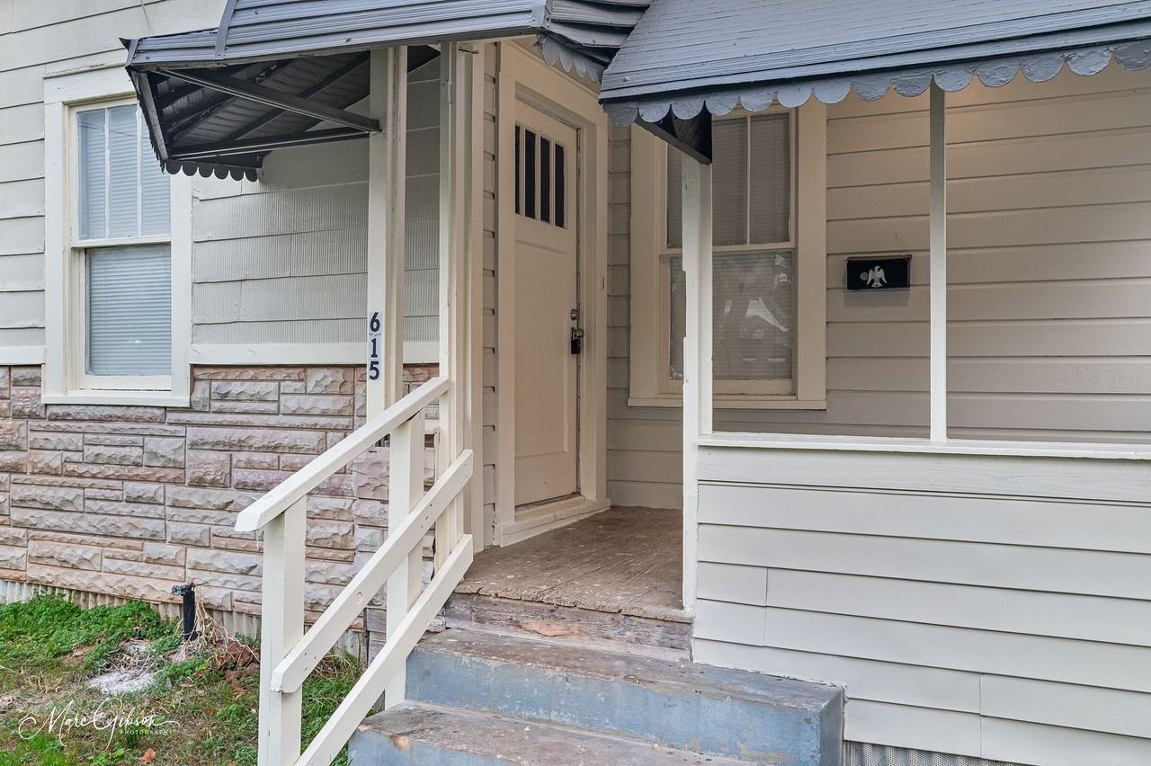 615 Yarborough St - Photo 2 of 17