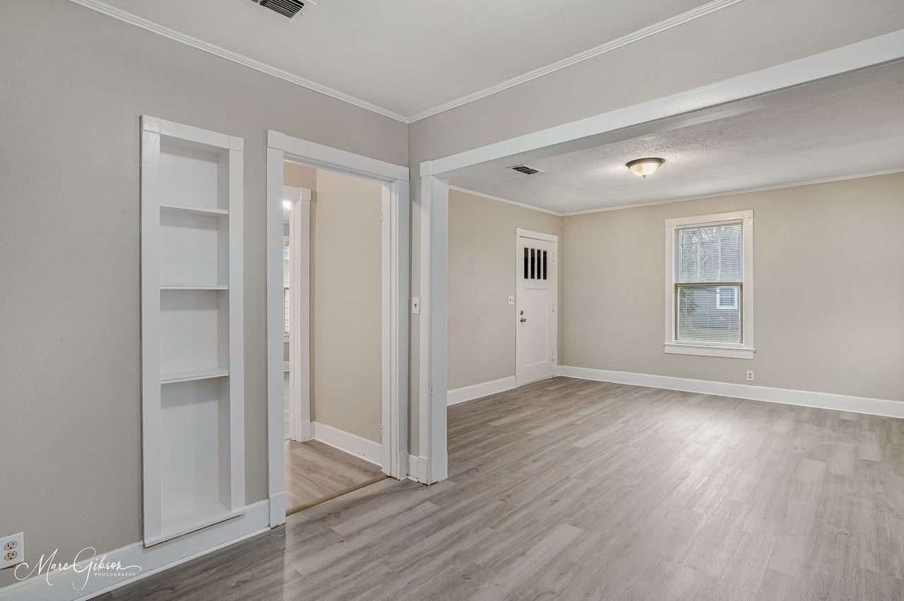 615 Yarborough St - Photo 3 of 17