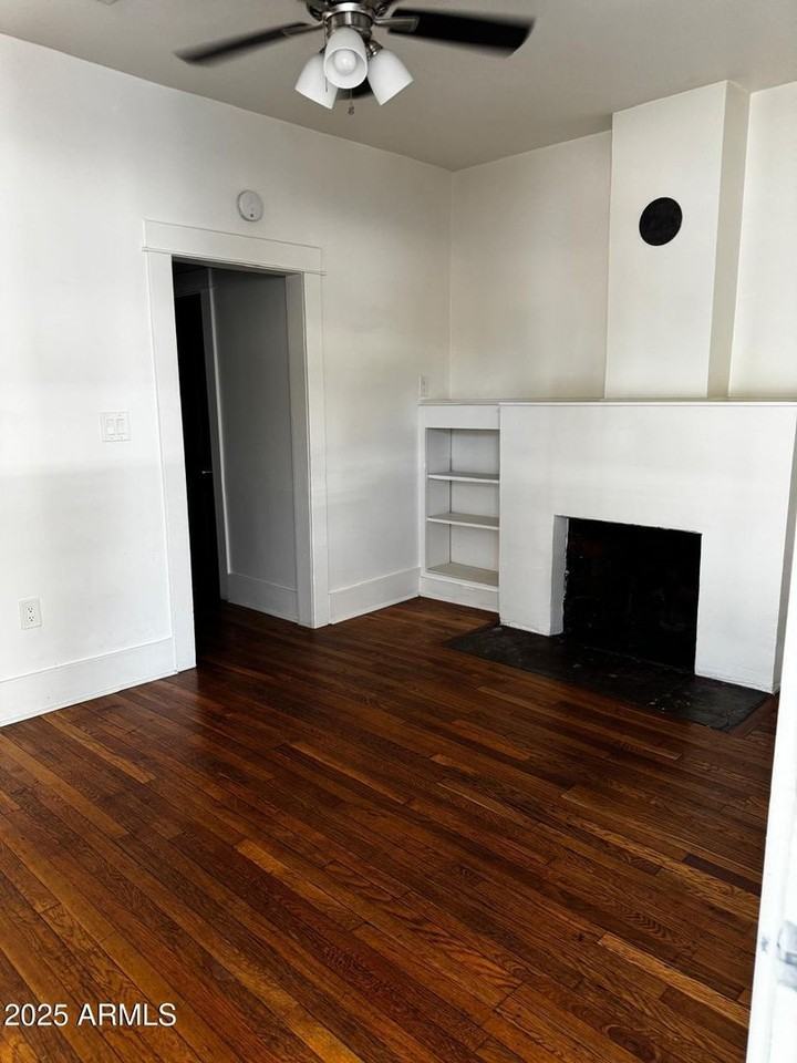 1147 E Portland St - Photo 6 of 9