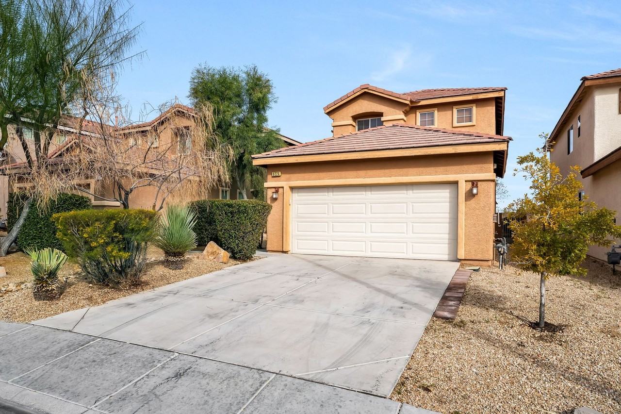 9224 Placer Bullion Ave - Photo 2 of 22