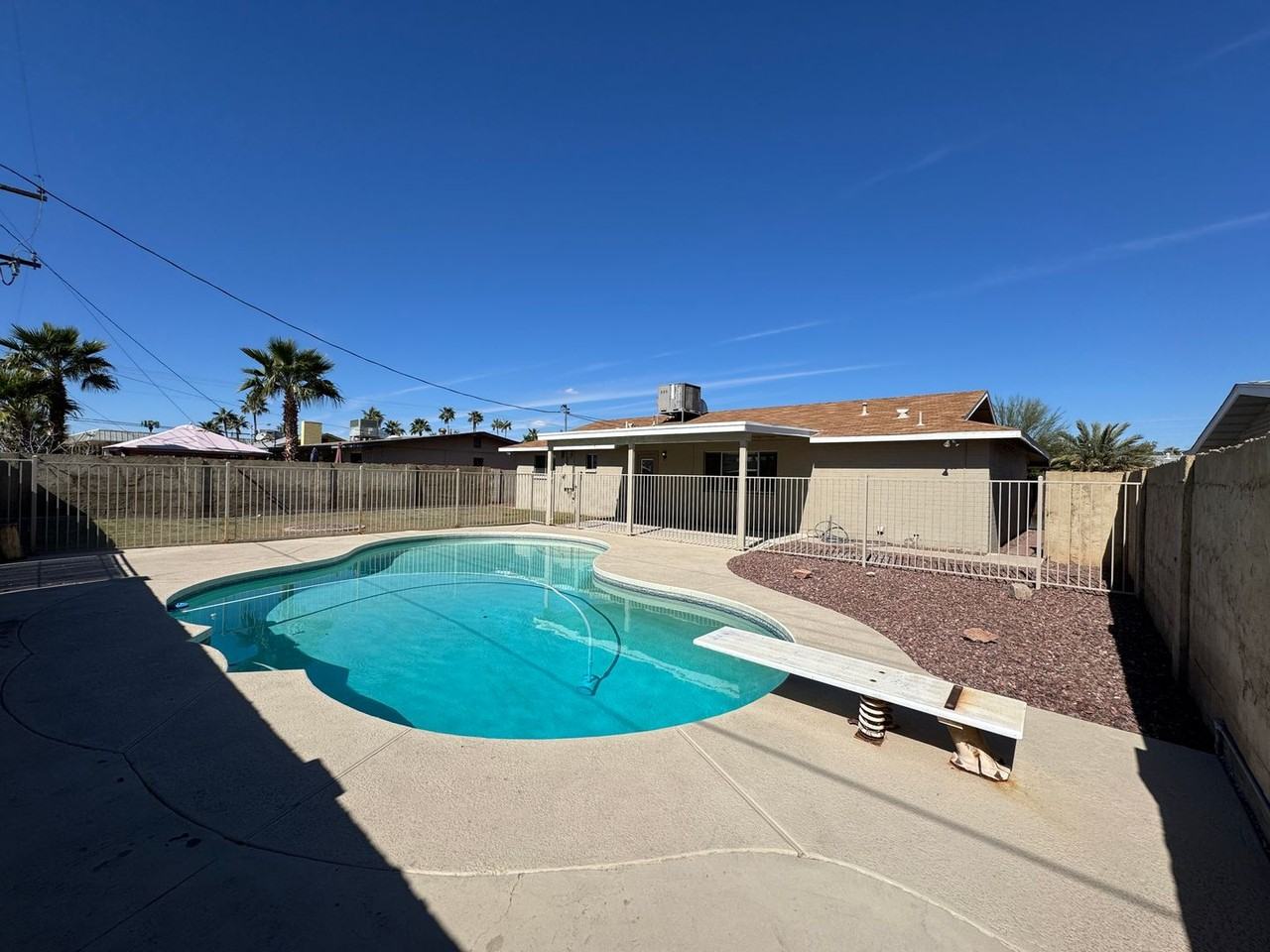 321 E Malibu Dr - Photo 2 of 29