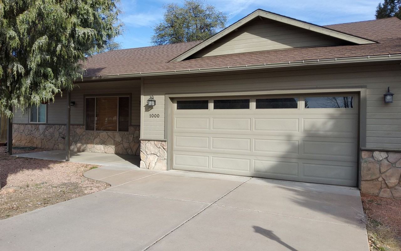 1000 W Chatham Dr - Photo 2 of 23