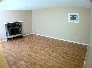 2216 NE Fairview Ave - Photo 3 of 15