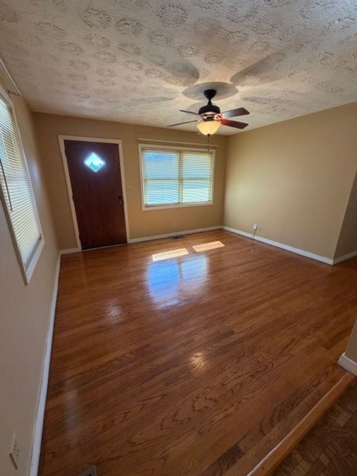 111 Forrester Dr - Photo 2 of 19