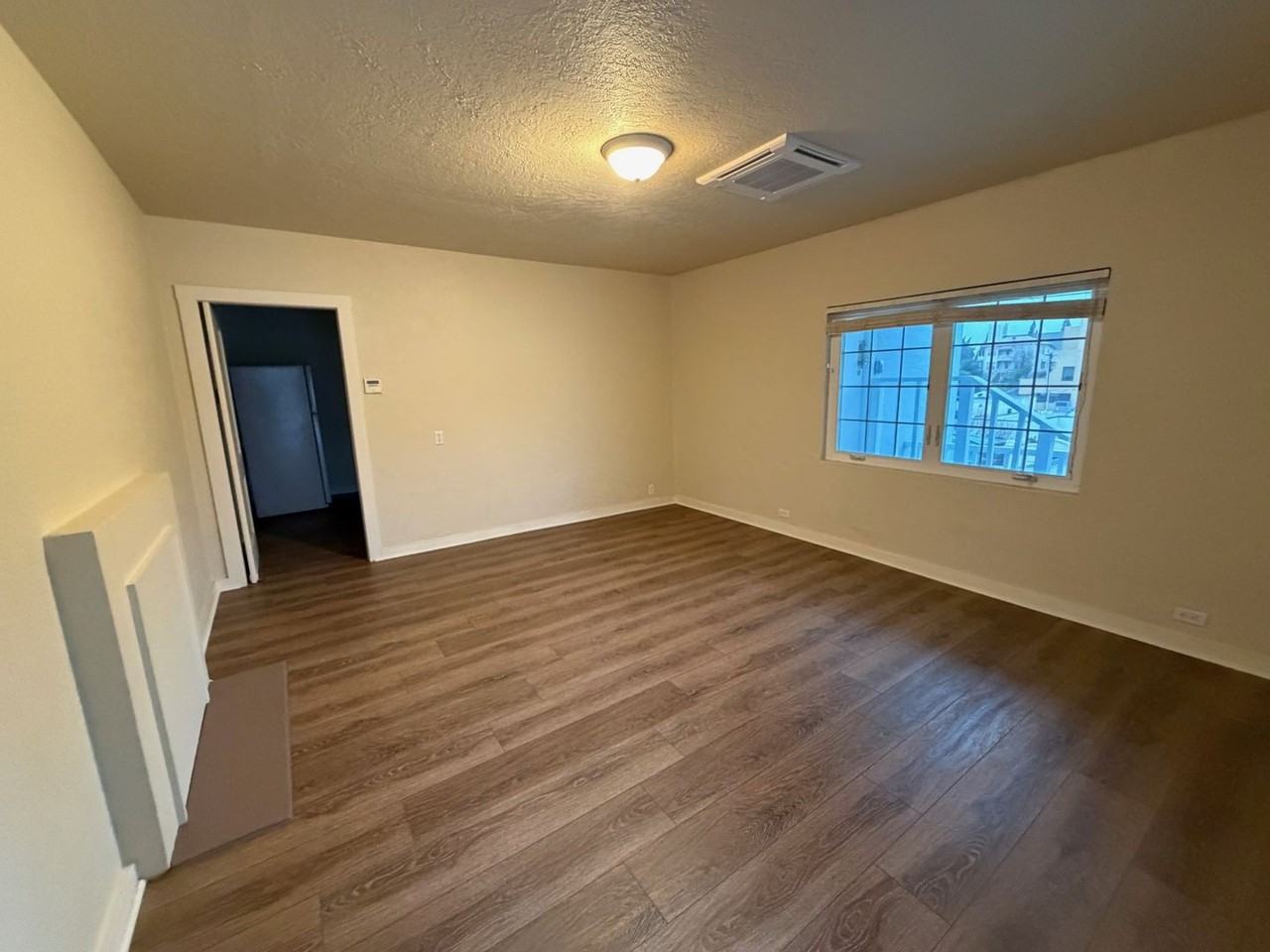 64 N Stewart Street - Photo 7 of 20