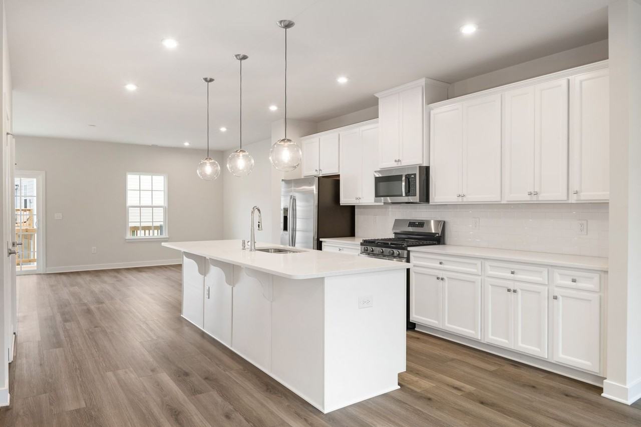 2113 Pitchfork Ln - Photo 5 of 31