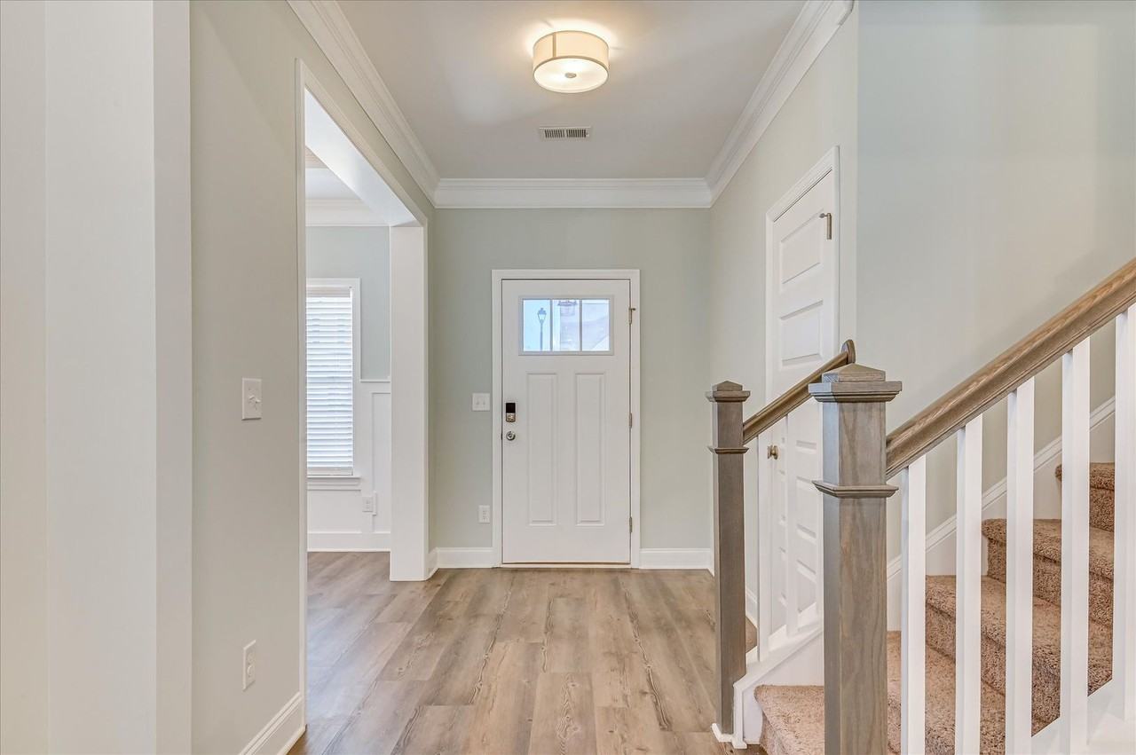 705 Navan Ln - Photo 5 of 50