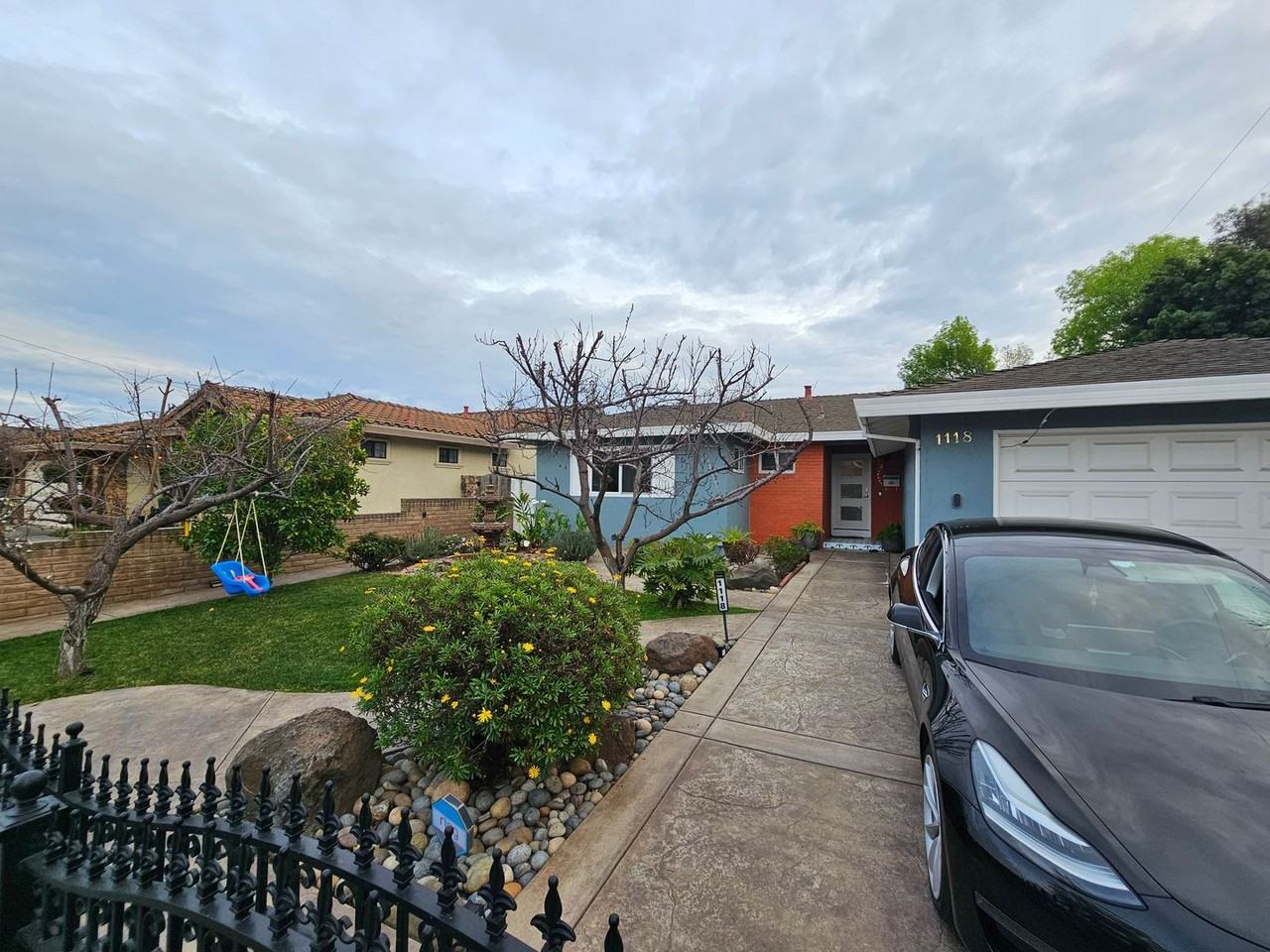 1118 Bonner Ave - Photo 2 of 35