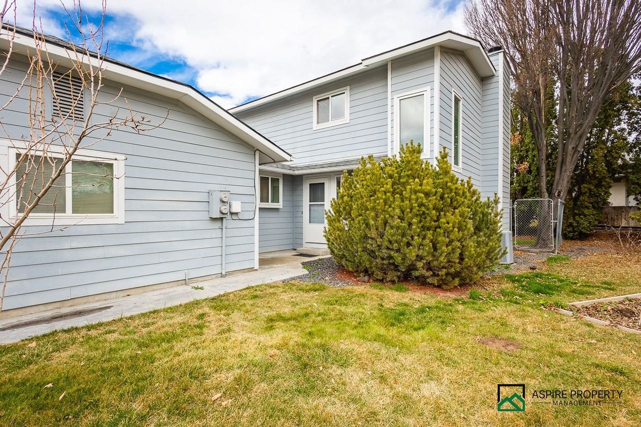 3286 W Sugar Creek Dr - Photo 2 of 43