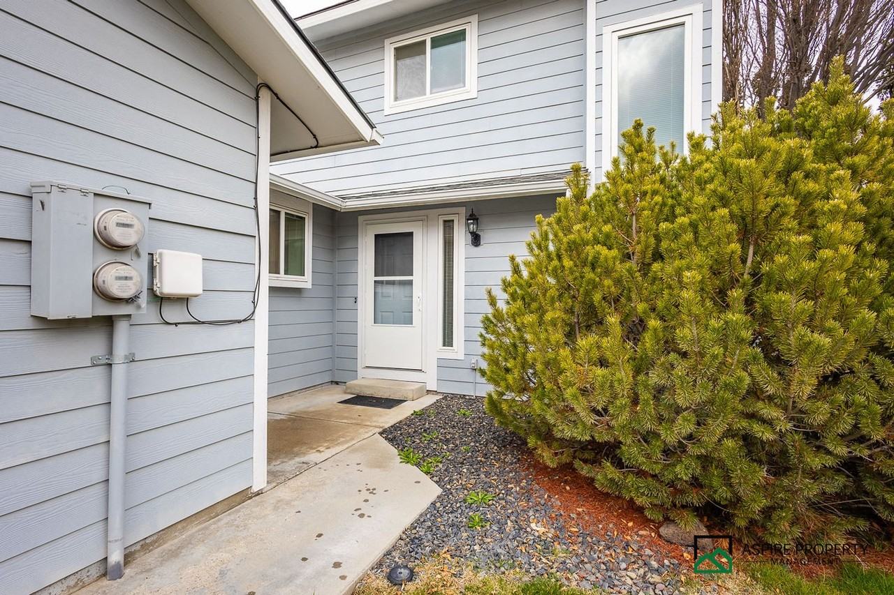 3286 W Sugar Creek Dr - Photo 3 of 43