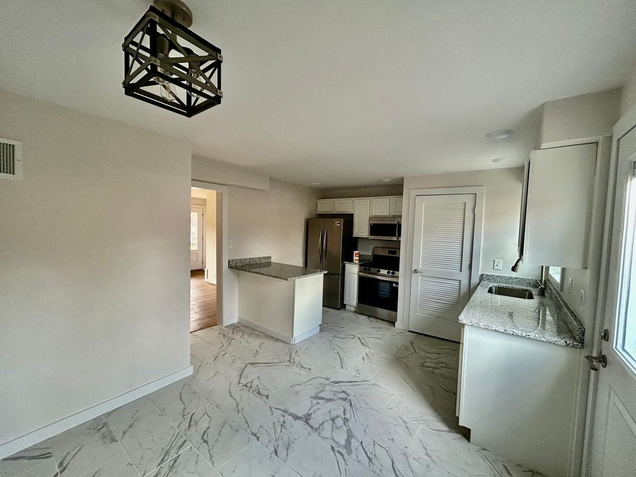 1435 N Forbes Rd #8 - Photo 7 of 14