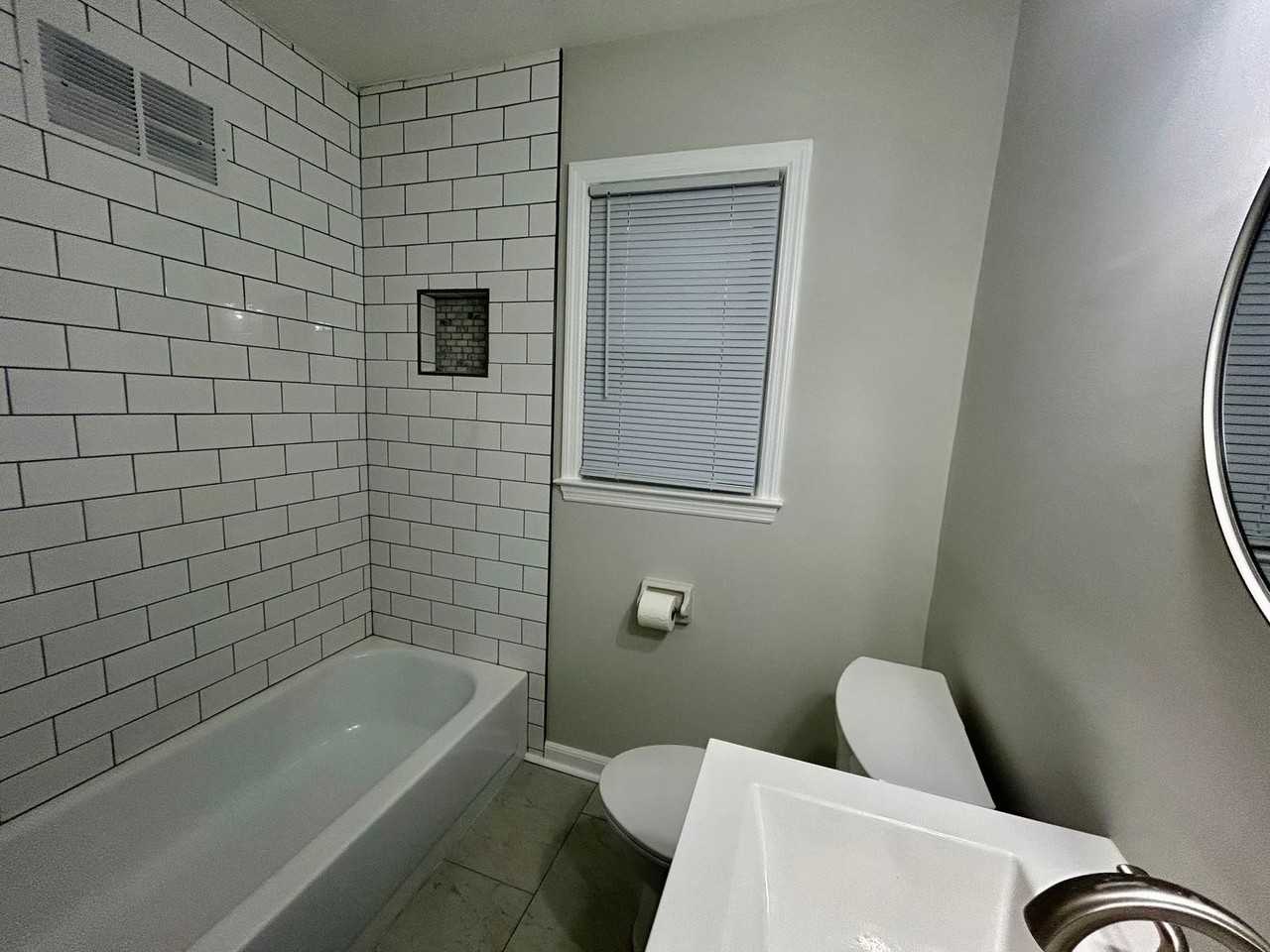 1435 N Forbes Rd #11 - Photo 7 of 14