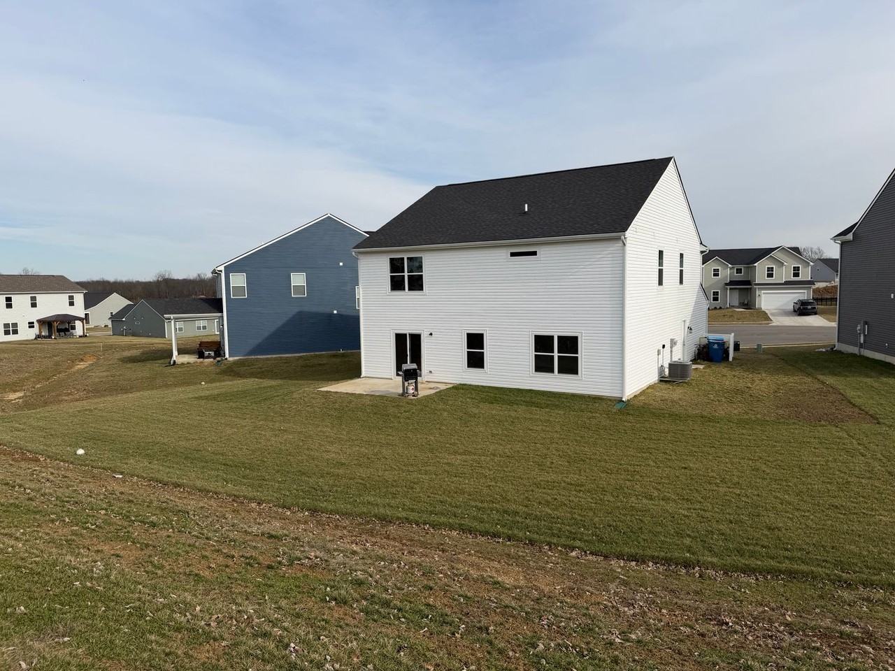 4266 Tingle Dr - Photo 4 of 48