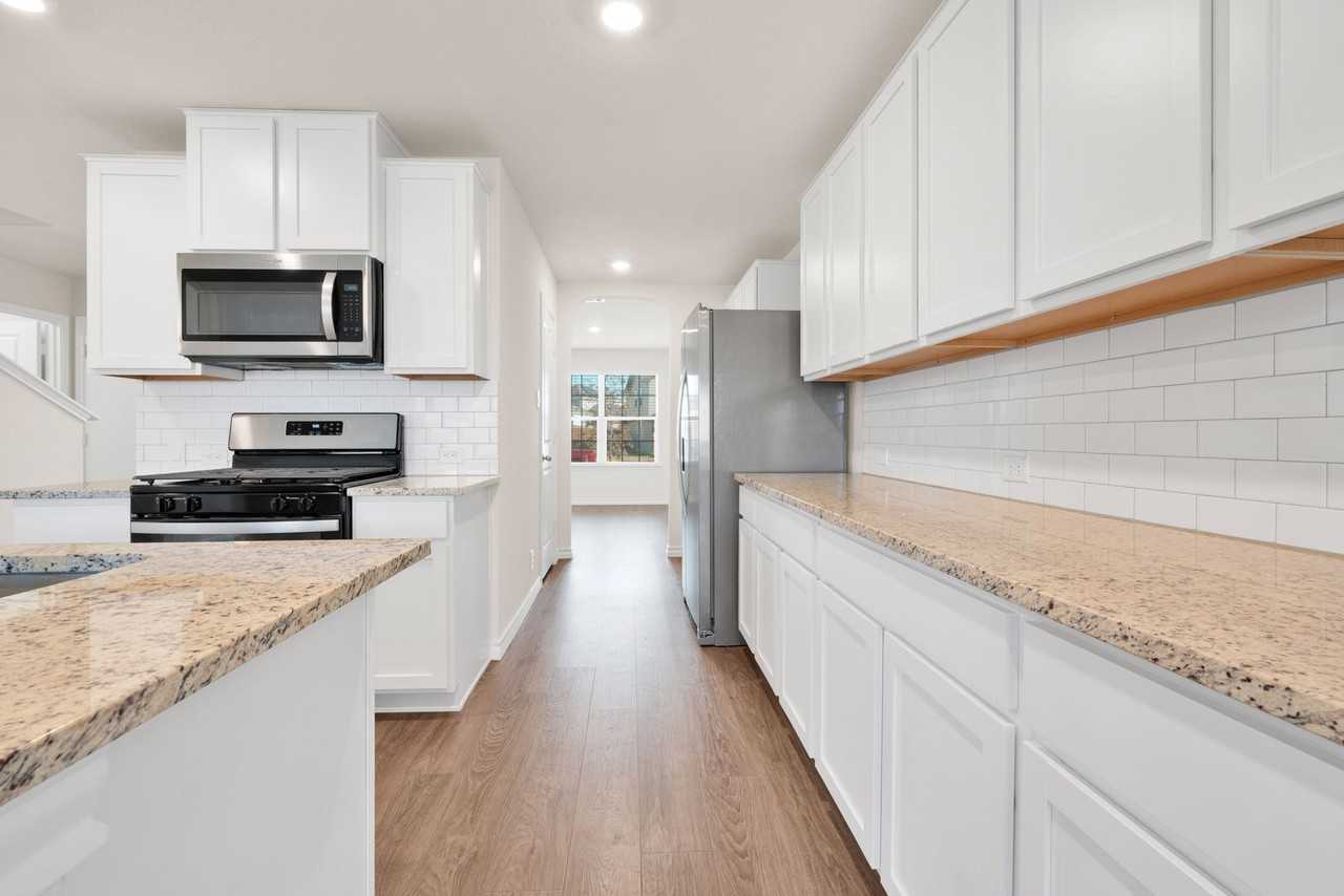 193 Ringed Plover - Photo 6 of 28