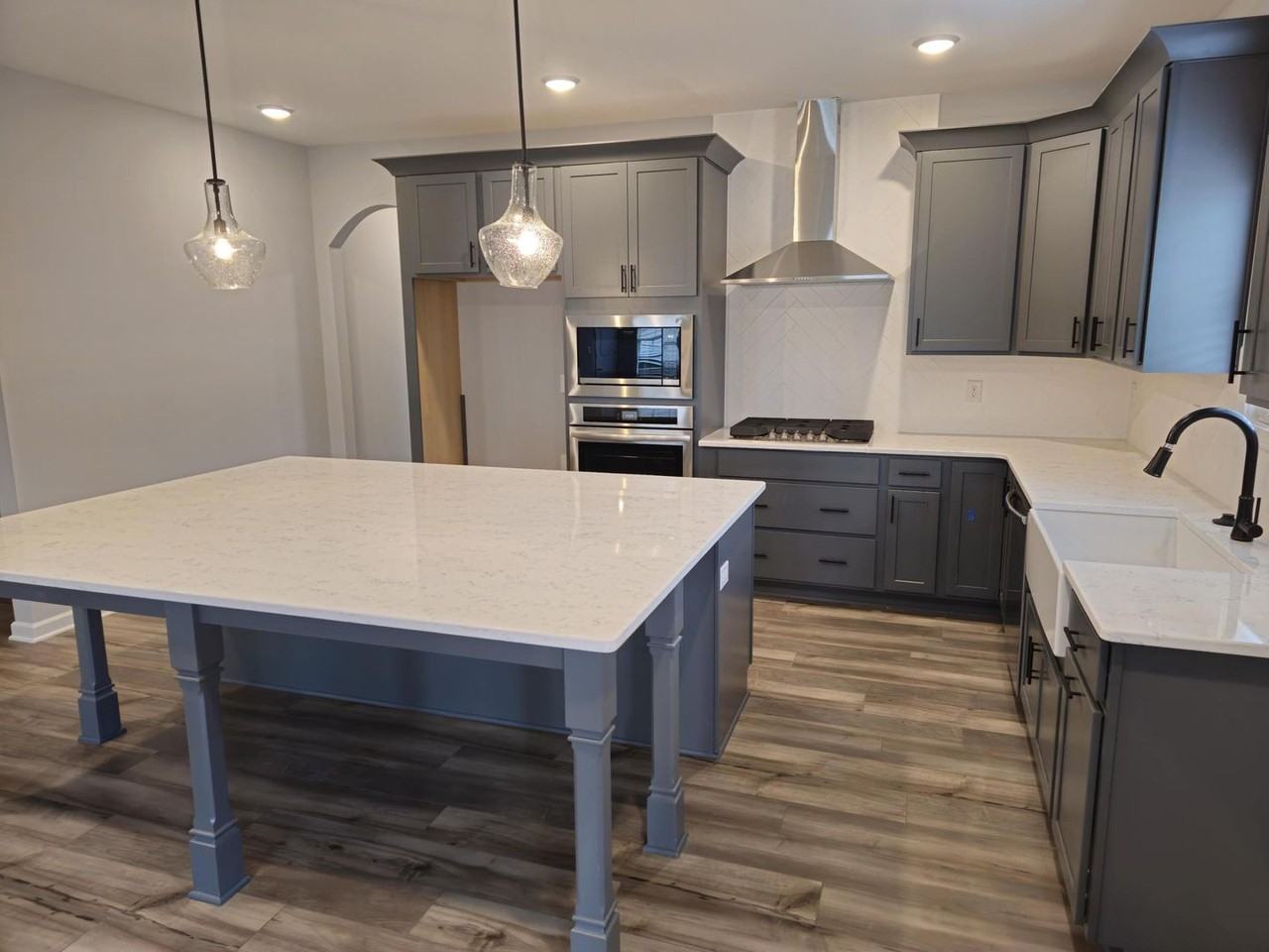 807 Kilworth Cir - Photo 4 of 7