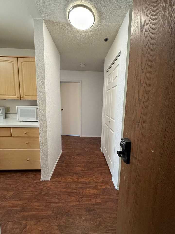 18620 52nd Ave W - Photo 3 of 22