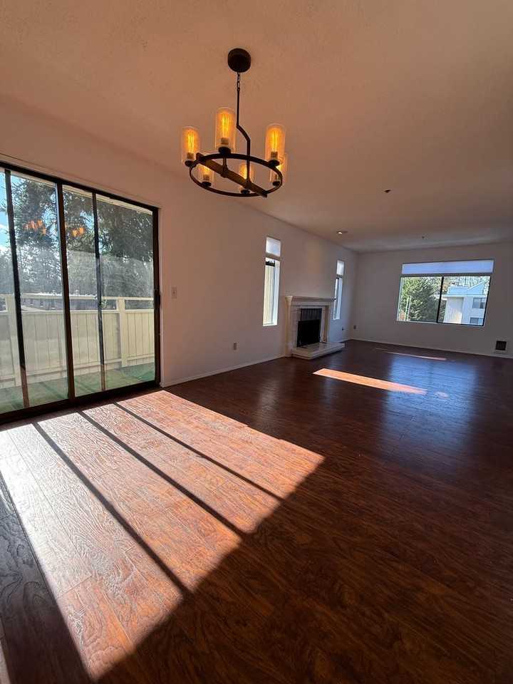 18620 52nd Ave W - Photo 5 of 22