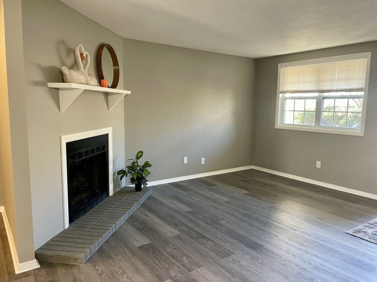 1334 Massman Dr - Photo 4 of 14