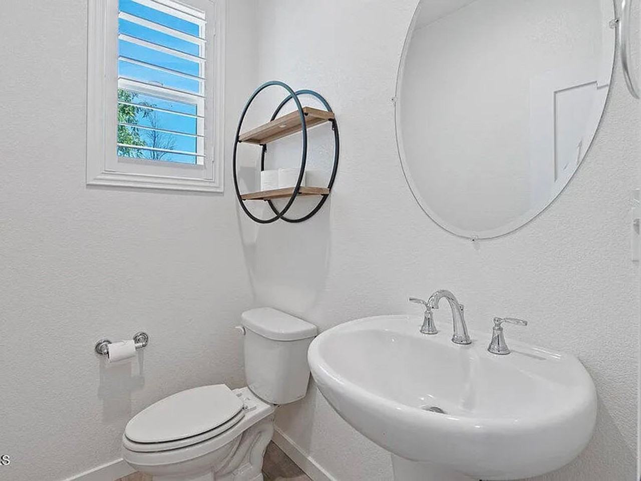 17065 Laurel Rd - Photo 4 of 24