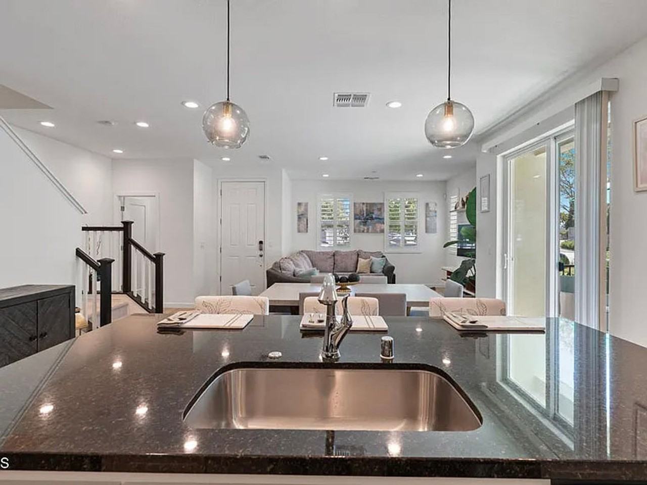 17065 Laurel Rd - Photo 7 of 24