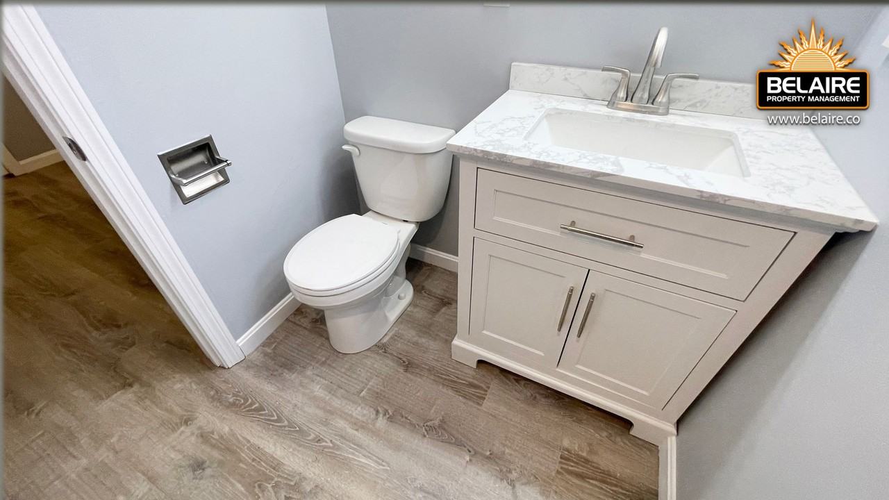 25 Pleasant St - Photo 7 of 26