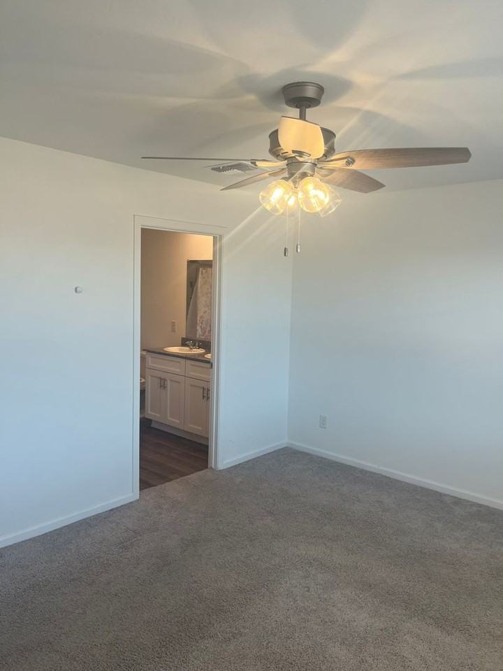 1243 S Lenora Loop - Photo 2 of 31