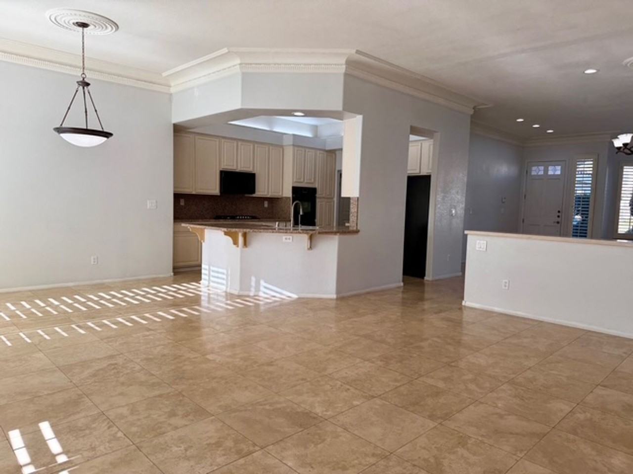 1612 Hidden Spring Dr - Photo 7 of 19