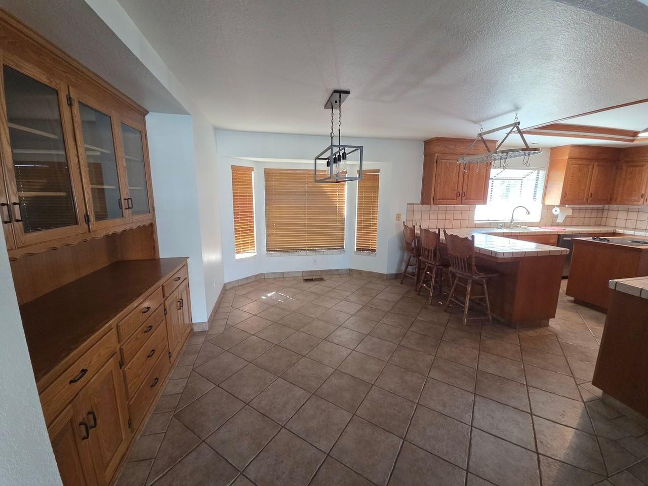 1031 Hoyer Rd - Photo 5 of 43