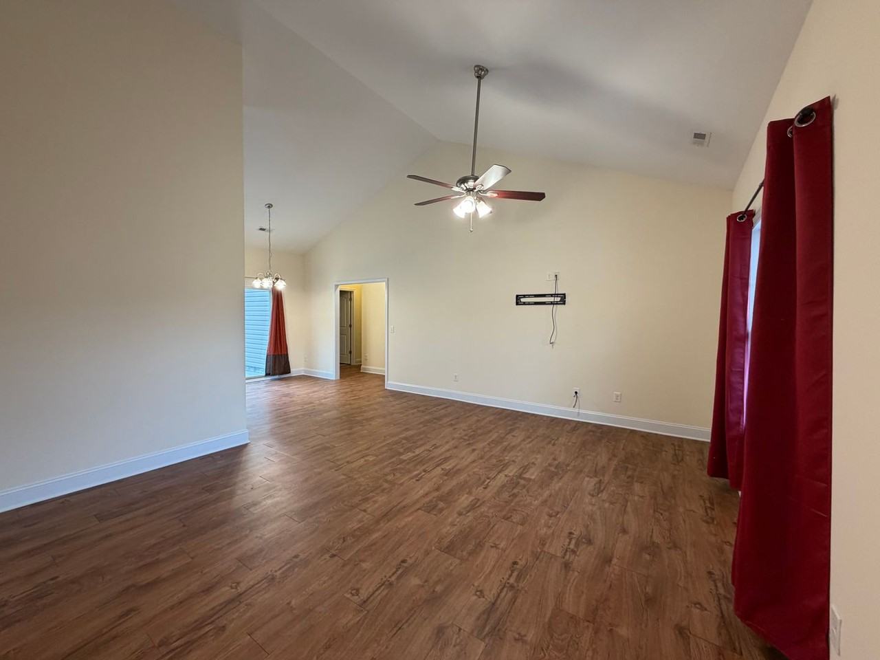 348 Hawk Hollow Trl - Photo 5 of 20