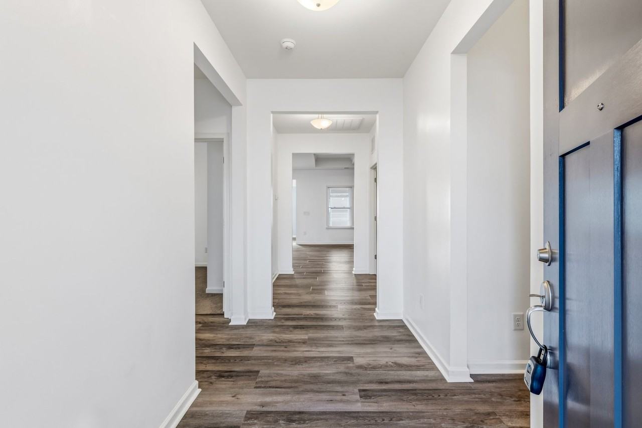 5629 Baverhof Dr - Photo 2 of 45