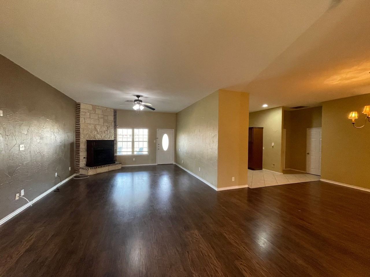 4805 Kelso Ln - Photo 2 of 16