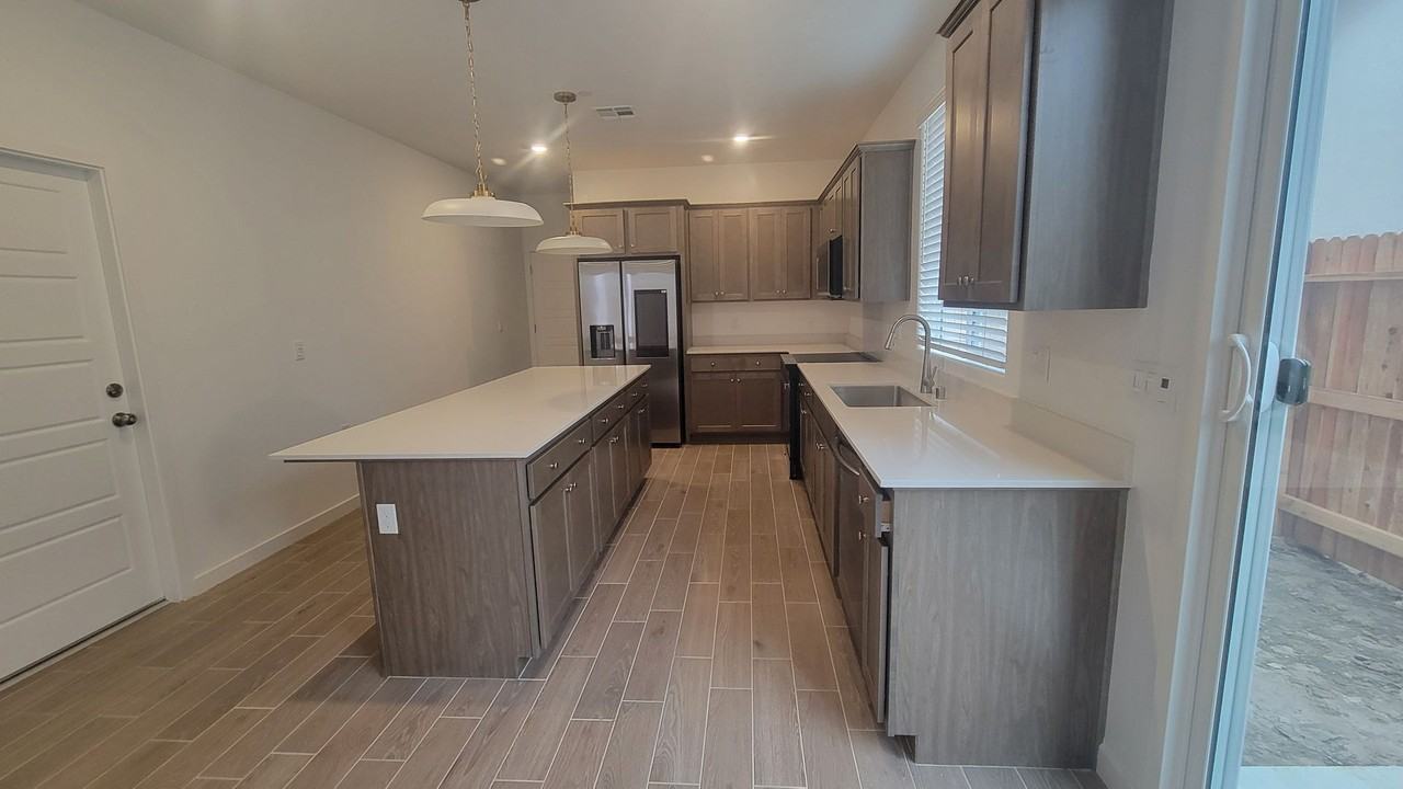 12537 Camino Glorieta - Photo 3 of 20