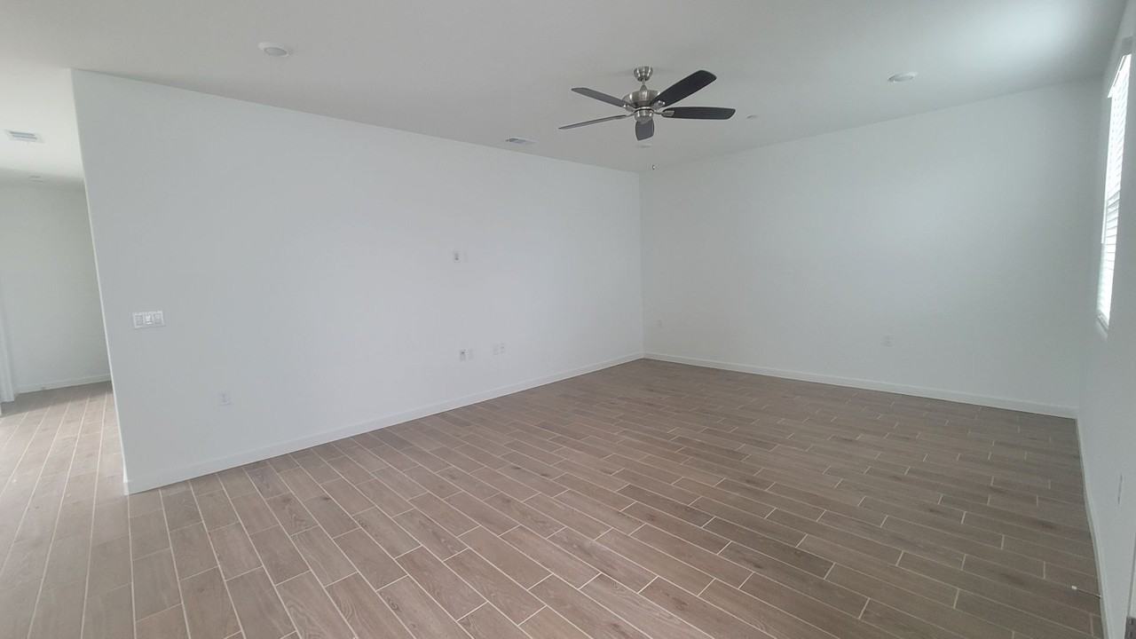 12533 Camino Glorieta - Photo 2 of 23