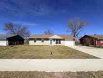 620 High School Dr - Photo 1 of 1